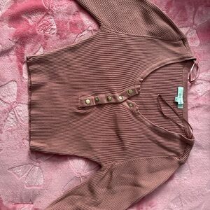 Ribbed Mauve Long Sleeve Top with Button Accents